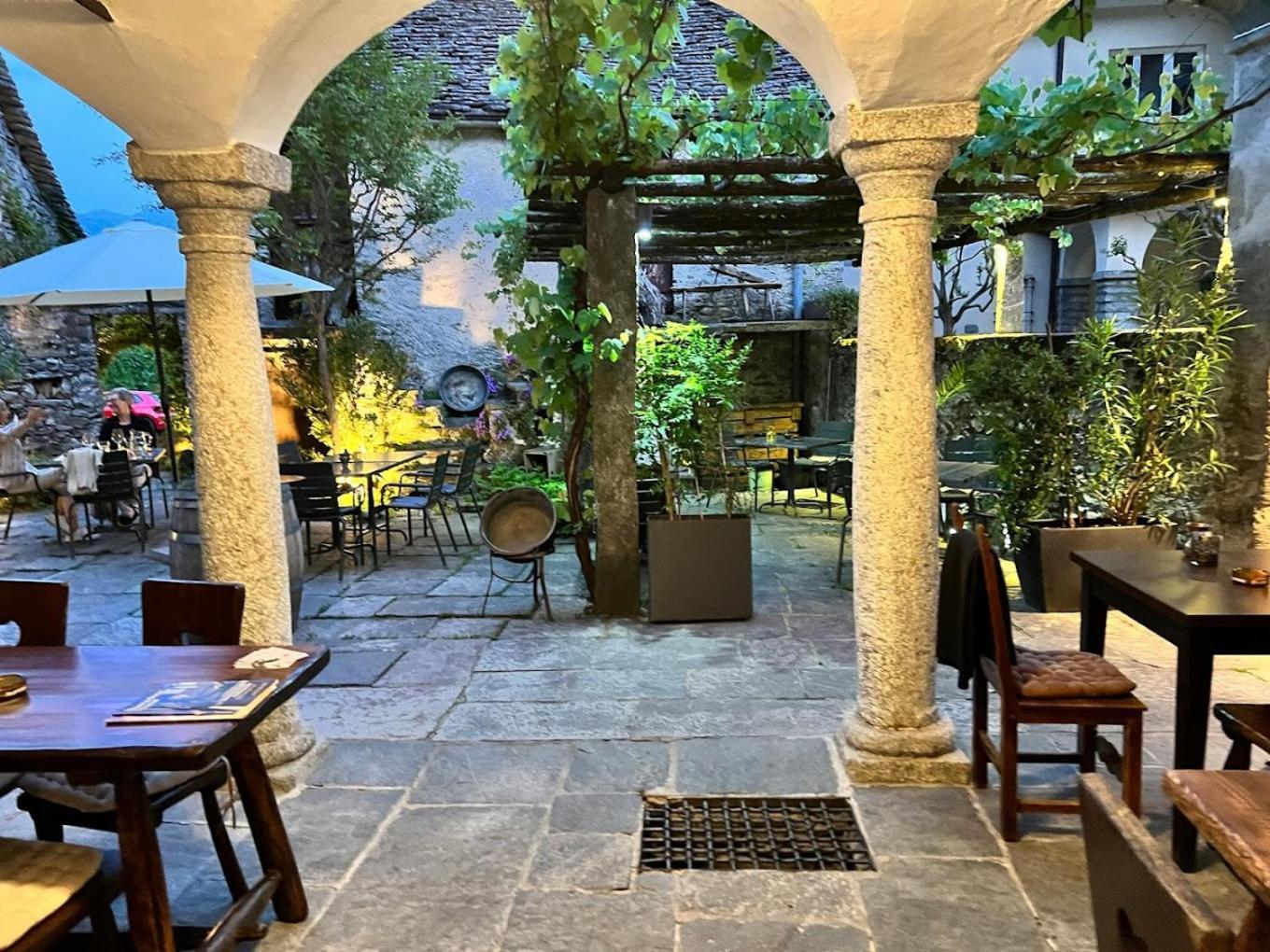 B&B Alla Piazzetta Di Tegna Luaran gambar