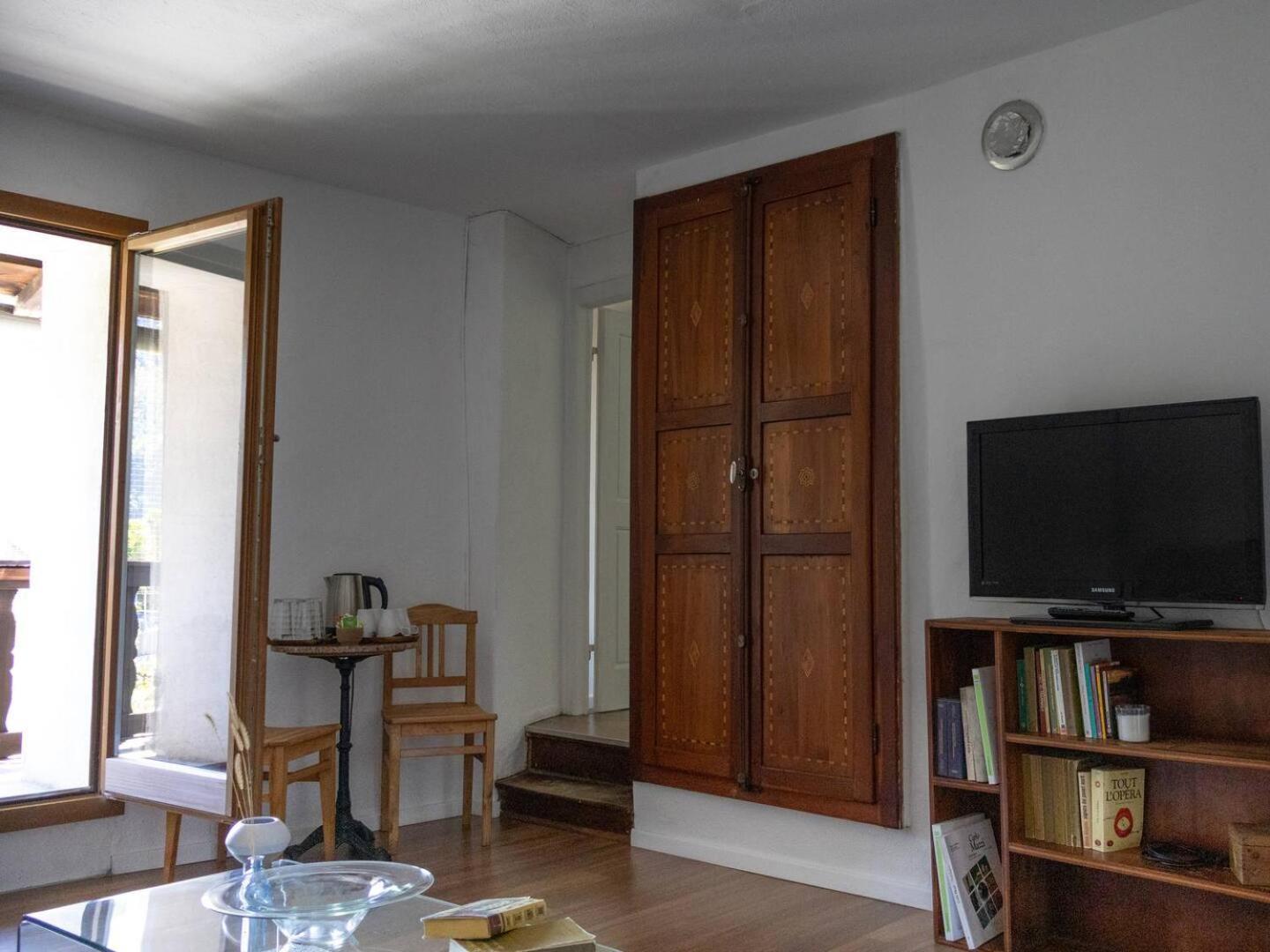 B&B Alla Piazzetta Di Tegna Luaran gambar